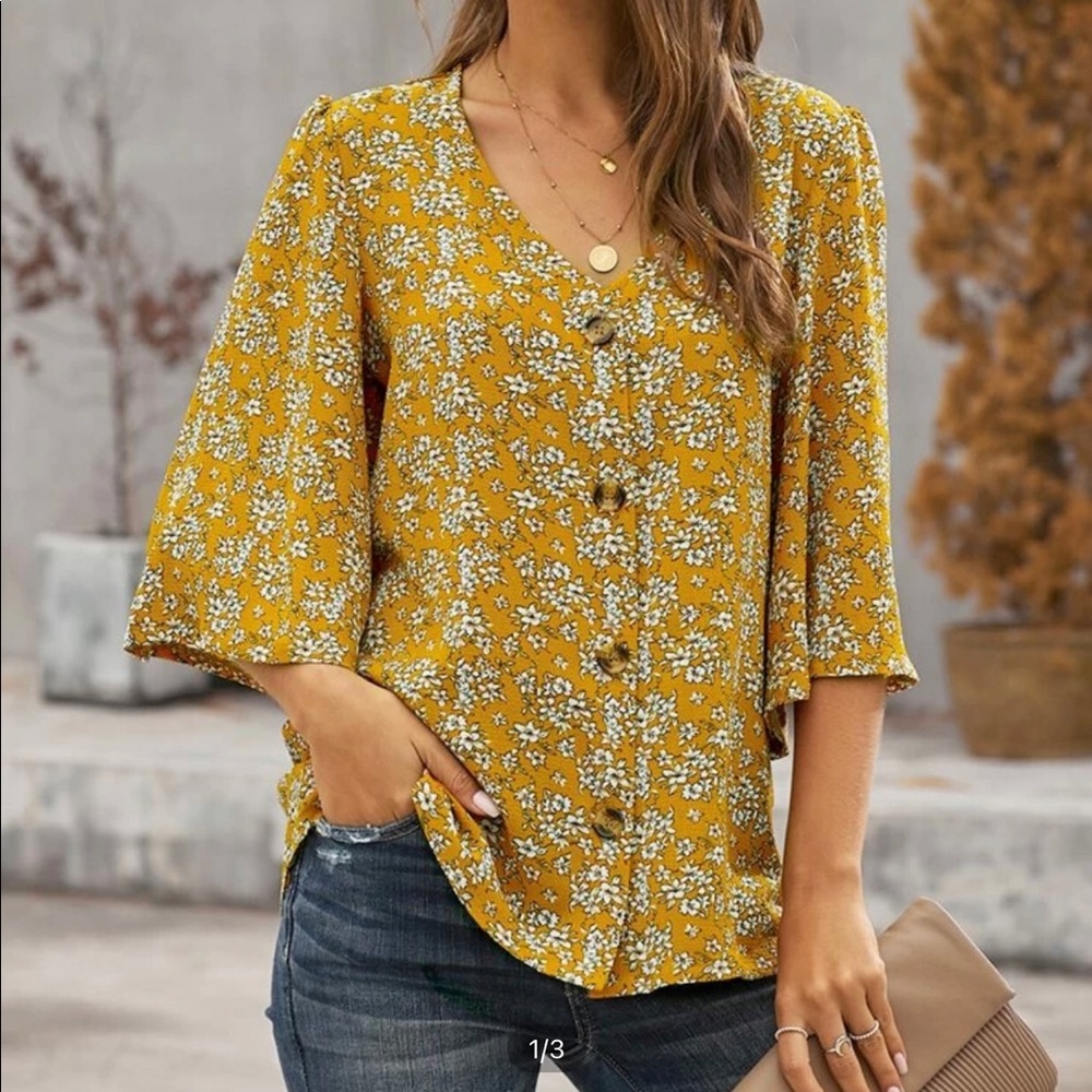 SHEIN Floral Print Button Up